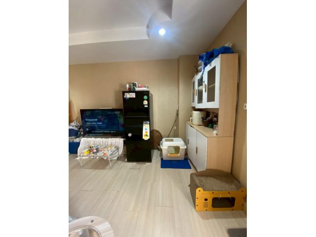 ขาย เจ.ดับบลิว. สวีท คอนโดมิเนียม โชคชัย 4 พร้อมผู้เช่า