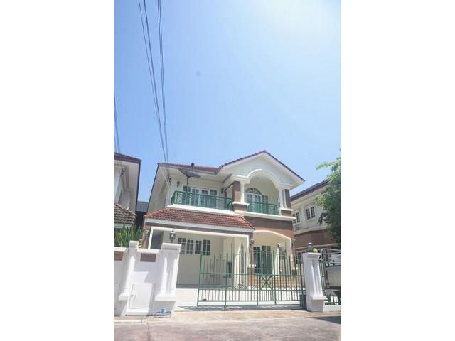 ให้เช่าบ้านเดี่ยว 2ชั้น ย่านถนนศรีนครินทร์ซอย51 ใกล้ซีคอนสแควร์