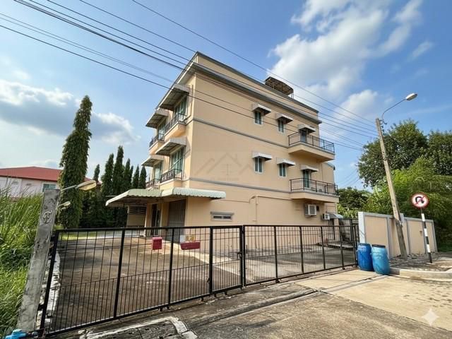 P1692 ขายอาคาร 4 ชั้น มีดาดฟ้า พร้อมที่ดิน 177 ตรว. ถนนสายไหม