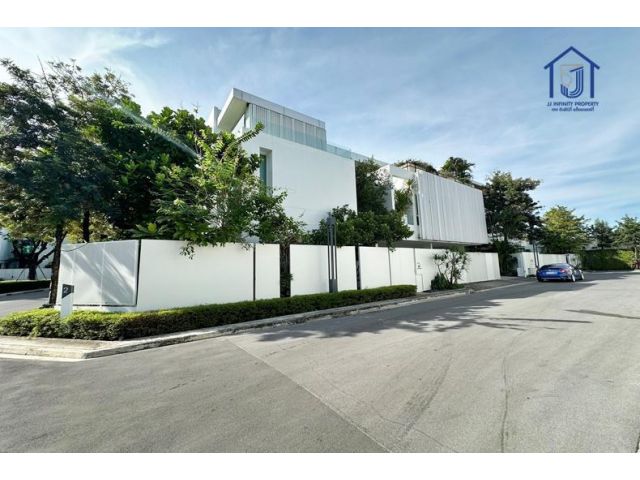 ขายบ้านเดี่ยว 3 ชั้น หมู่บ้านวีเว่ เอกมัย-รามอินทรา ถนนประดิษฐ์มนูธรรม ซอยโยธินพัฒนา 3