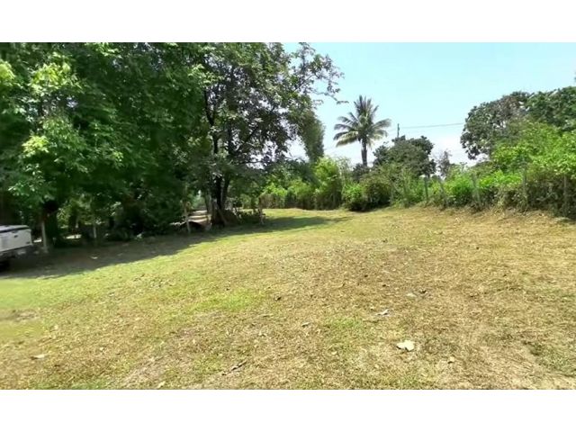 ขายที่ดินสวยติดริมน้ำเเม่กลาง เส้นเดียวกับน้ำตกแม่กลาง ใกล้ทางขึ้นดอยอินทนนท์ มีทางเข้าจากถนนใหญ่ เหมาะทำบ้านพัก รีสอร์ท