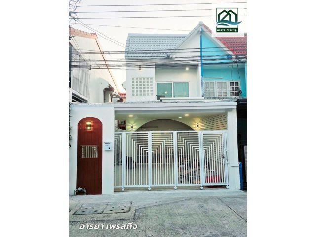 ฉัตรหลวง ราษฎร์อุทิศ54 ตกแต่งพร้อมเข้าอยู่