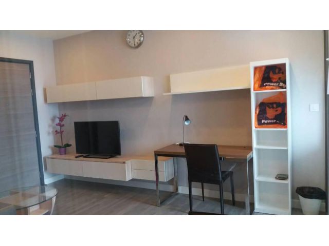 ขาย The Room ถนนปั้น วิวสูง 46.8 ตรม.