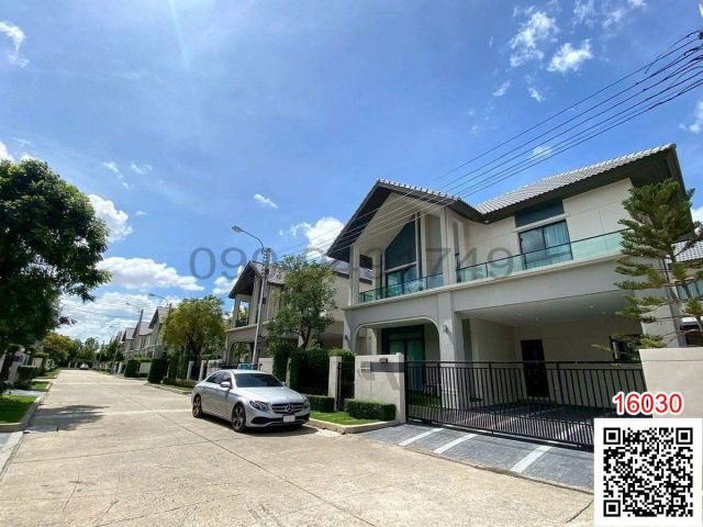 เช่า บ้านเดี่ยวหรู หลังใหญ่  Bangkok Boulevard ศรีนครินทร์–บางนา ใกล้ Mega Bangna เพียง 5 นาที