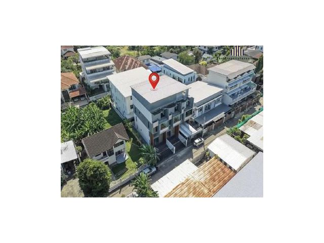 โฮมออฟฟิศใหม่มือ 1 ถ.โชคชัย 4 ที่ดิน 33.2 ตร.วา. หลังมุม