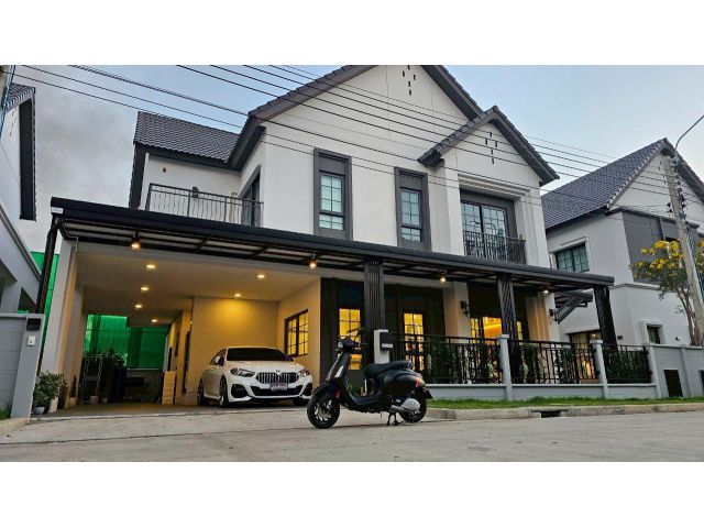 ขาย/เช่าบ้านเดี่ยว 2 ชั้น บ้านหรู AP Thailand  หมู่บ้าน Centro บางนา  ตกแต่งบิ้วอินครบพร้อมอยู่