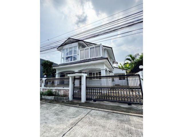 ให้เช่าบ้านเดี่ยว 2 ชั้น 58 ตรว. ซอยลาดพร้าววังหิน18