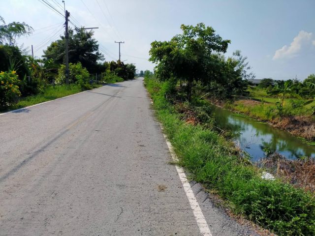 ขายที่ดิน+บ่อปลา48ไร่ไร่ละเหมา16ล้าน. อ.บางเลน จ.นครปฐม.ใก้ลสนามกอล์ฟไดดาสตรี.เหมาะพักอาศัย/ร้านอาหาร/บ่อตกปลา