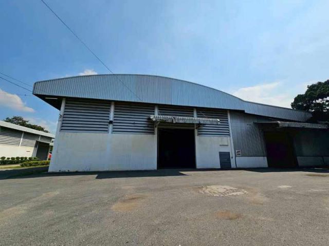 F219 ห้เช่าโกดัง คลังสินค้า 1,008 ตรม. ตำบลบึง ศรีราชา ใกล้ท่าเรือแหลมฉบัง