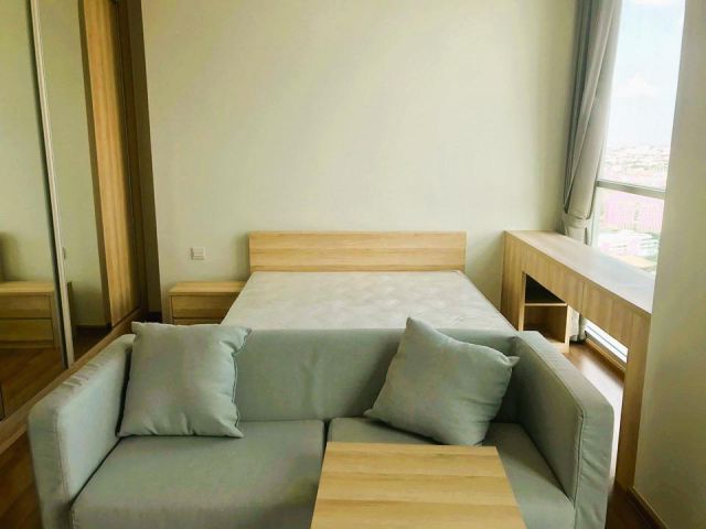 For Rent condo Noble Revolve Ratchada 2 fully furnished (S03-2196)