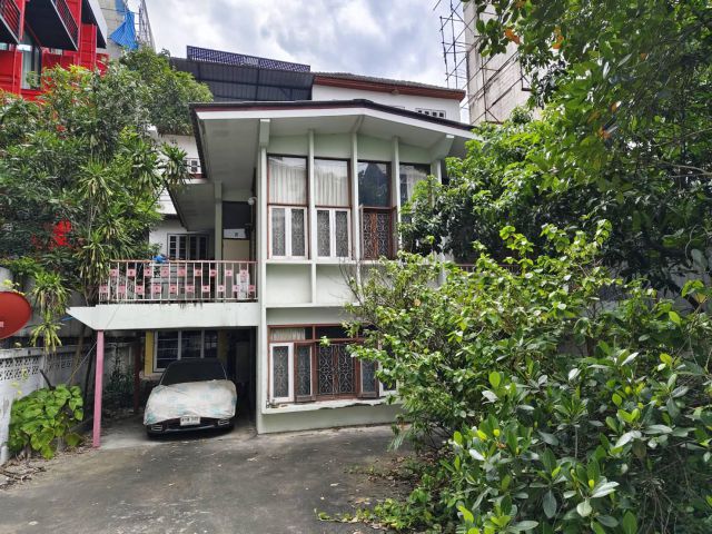 ที่ดินพร้อมสิ่งปลูกสร้าง89วา สุขุมวิท22 ซ.สายน้ำทิพย์3