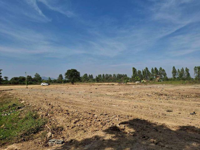 ขายด่วน ที่ดิน 13-1-89 ไร่ ต.ห้วยยางโทน อ.ปากท่อ จ.ราชบุรี ขายเหมาพร้อมโอน 4,000,000.- เท่านั้น