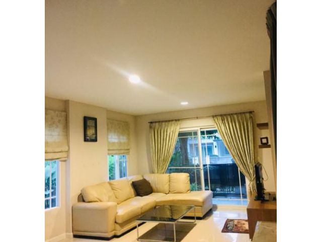 ให้เช่าบ้านมัณฑนา พระราม9-ศรีนครินทร์3นอน3น้ำแอร์เฟอร์ครบเช่า5500