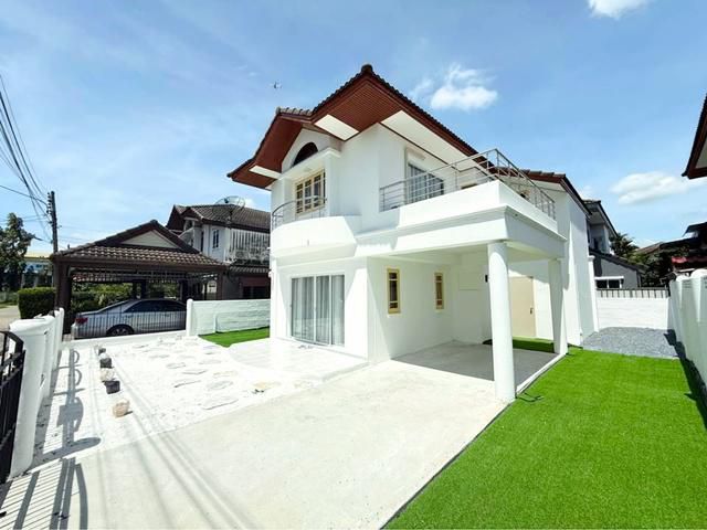 รังสิต-คลองสี่ รร.นานาชาติสยาม 3.5 กม.ขายบ้านเดี่ยวหลังใหญ่ 2 ชั้