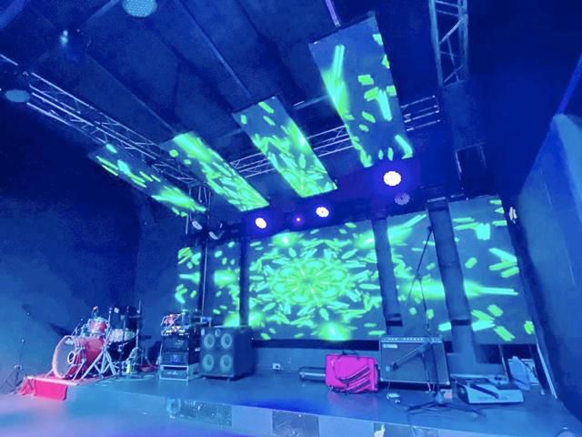 ไม่เคย อาคารพาณิชย์ 5ชั้น ผับบาร์อันดับหนึ่งย่าน สุขุมวิท 2คูหา