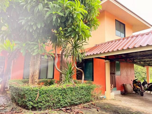 ขายบ้านสวนหลังใหญ่สไตล์รีสอร์ทสามชั้นพร้อมที่ดิน 2-0-3 ไร่