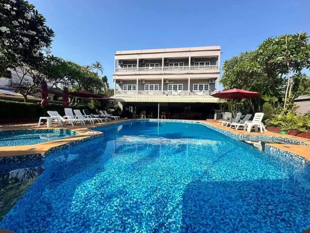 โรงแรมพัทยา -ใกล้ทะเล ใกล้ตลาดอาหารทะเล -ใกล้เทอมิน่อล