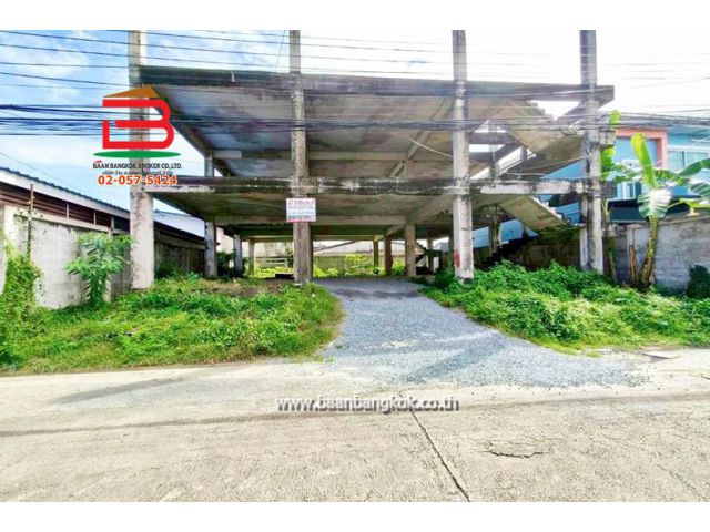 ที่ดินพร้อมสิ่งปลูกสร้าง ซอยลาดพร้าว 87 แยก 21 เนื้อที่ 86 ตรว. ถนนลาดพร้าว แขวงคลองเจ้าคุณสิงห์ เขตวังทองหลาง