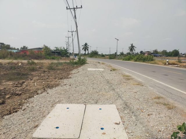 ขายที่ดิน 300ตรว.เหมา950000-ติดทางหลวงเด่นมะขาม ต.ห้วยม่วง อ.กำแพงแสน จ.นครปฐม.เหมาะทำบ้านพัก/ร้านค้า/ห้องเช่า/ตึกพานิชย์