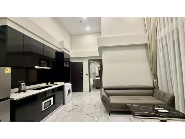 อคาเดียมิลเลนเนียม ทาวเวอร์ อยู่ใจกลางเมืองพัทยาใต้สาย3