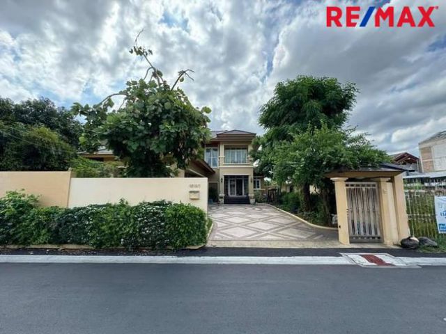 บ้านเดี่ยว มาใหม่อีกหนึ่งหลัง ซอยสมเด็จพระเจ้าตากสิน 4 ตกแต่งครบหิ้วกระเป๋าเข้าอยู่ได้เลย