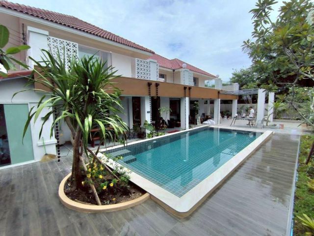 ให้เช่า พูลวิลล่ารีโนเวทใหม่ หลังใหญ่