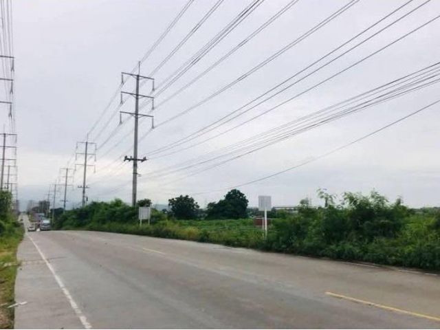 ขายที่ดินบ่อวิน ชลบุรี 142 ไร่ 3 งาน ผังสีม่วงลาย เหมาะสำหรับทำ โรงงาน โกดัง คลังสินค้า โครงการบ้านจัดสรร