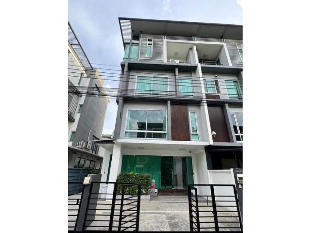 ขายโฮมออฟฟิศ 4 ชั้น 500 ตรม. บี สแควร์ พระราม 9-เหม่งจ๋าย