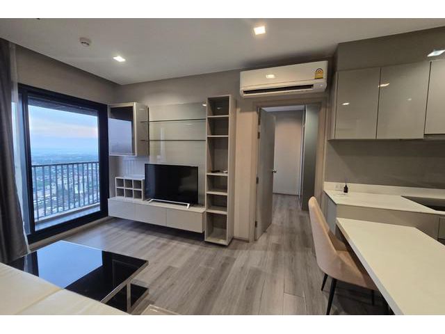 ให้เช่า คอนโด พร้อมอยู่ ริมแม่น้ำ เจ้าพระยา ห้องกว้างมาก