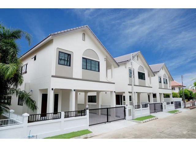 ขายบ้านเดี่ยว 2 ชั้น น้ำไม่ท่วมโครงการกุลพันธ์ 9 หางดง เชียงใหม่