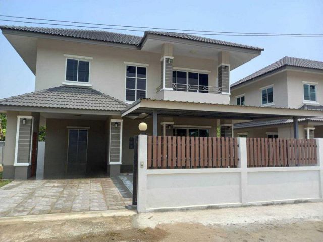 ขายบ้านเดี่ยวหลังใหญ่ 2ชั้น บ้านลดามณี3 (โป่งแห้ง) บ้านใหม่พร้อมอยู่ หน้าบ้านไม่ชนใคร สารภี เชียงใหม่.