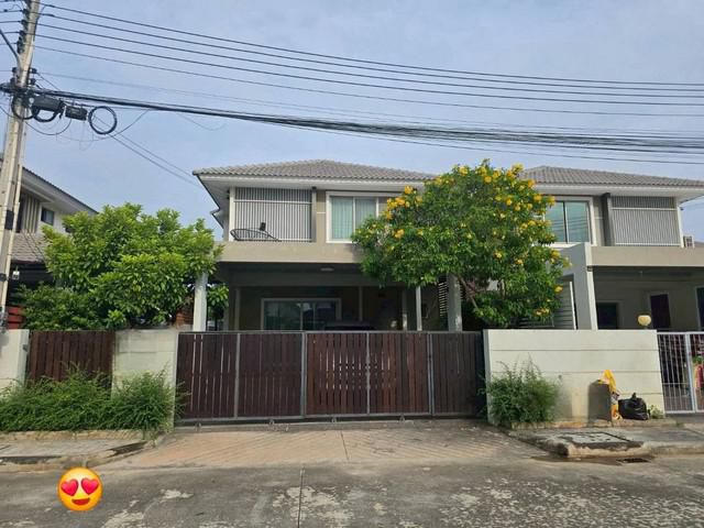 ให้เช่าบ้านแฝด2ชั้น มบ.แกรนวัลเล่ย์ พร้อมเฟอร์ เหมือง ชลบุรี