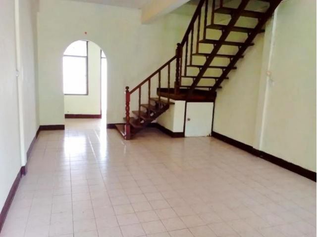 MRT ภาวนา 600 ม.ให้เช่าบ้านทาวน์เฮ้าส์ 2 ชั้น 2 นอน 2 น้ำ 21 ตร.ม