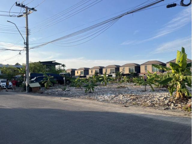 ขายที่ดิน คลองสามประเวศ ลาดกระบัง ขนาด180 ตารางวาเหมาะสร้างบ้านราคาย่อมเยาว์