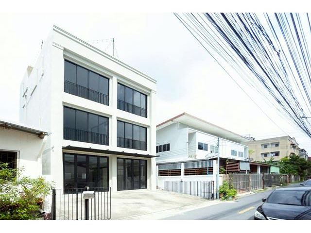 MRTศรีอุดม 1.8กม.ไบเทค บางนา 2กม. 4 นอน บางนา-ตราด 7-17