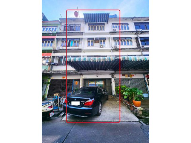 สู่สยามพารากอน กว้างขวาง 4 ชั้น ถนนเพชรบุรี ซอย 3-9 เพียง 5 นาที