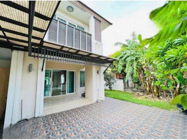 ขายบ้านเดี่ยว 2 ชั้น หมู่บ้านเดอะเซนโทรวงแหวน-อ่อนนุชลาดกระบัง พร้อมเข้าอยู่ ทำเลดี เดินทางสะดวก ใกล้โรบินสัน ลาดกระบัง