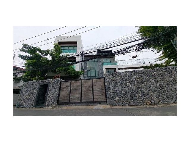 คฤหาสน์หรู บนเนื้อที่ 93 ตรว. BTS Ari