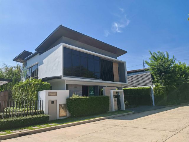 ขาย-ให้เช่า บ้านเดี่ยว2ชั้น พื้นที่ 100.2 ตร.ว.หมู่บ้านไอคอน ปิ่นเกล้า ถ.พุทธมณฑลสาย 2 ต.ศาลาธรรมสพน์ อ.เทวีวัฒนา กทม