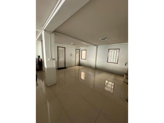 ขายห้องแถว พระราม 2 ทำเลดี 2 คูหา ใกล้ทางด่วนและเซ็นทรัลพระราม 2