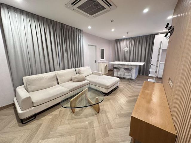 A02 ให้เช่าบ้านเดี่ยว 2 ชั้น บ้านหรูย่านศาลายา ปิ่นเกล้า บ้านพร้อมเฟอร์ครบ ทำเลดีเดินทางสะดวกเข้าออกได้หลายทาง