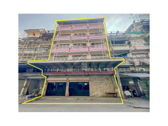 อาคารพาณิชย์ 4.5 ชั้น 3 คูหา ตีทะลุ ประชาอุทิศ 27