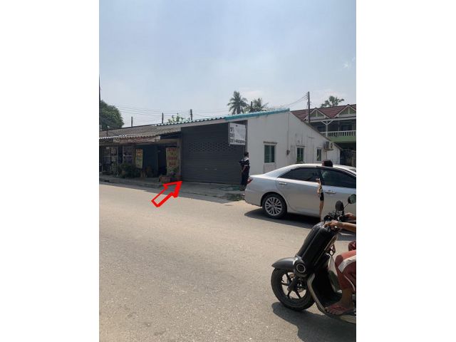 ขายห้องแถวชั้นเดียว ใกล้ตลาดโรงโป๊ะ ทำเลดีมาก คุณโอ๋ 098-097-8715