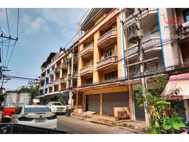 ขายอาคารพาณิชย์ 4.5ชั้น 36ตรว.คลองหนึ่ง คลองหลวง ใกล้นิคมอุตสาหกรรมนวนคร