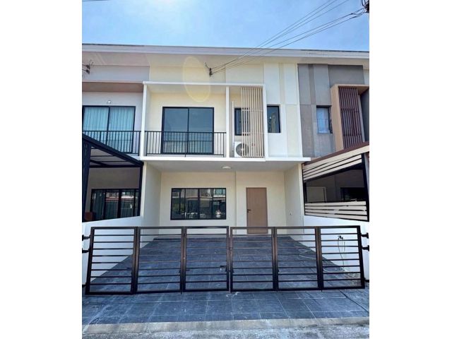 ขาย ทาวน์โฮม รีโนเวทแล้ว ติดถนนใหญ่ ใกล้สนามบินดอนเมือง 15 นาที The Connect 31 (ดอนเมือง-เทิดราชัน)