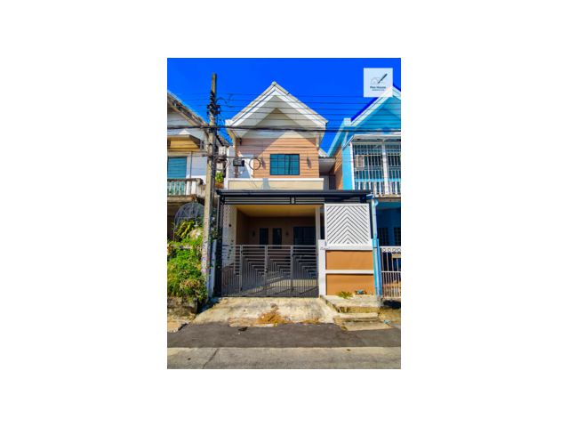 ขาย ทาวน์เฮ้าส์ 2ชั้น ย่านสุขาภิบาล5 มบ.แดนทองวิลเลจ ถ.สุขาภิบาล5 ซ.20 สายไหม เทพรักษ์ เดินทางง่าย เชื่อมต่อถนนหลายสาย