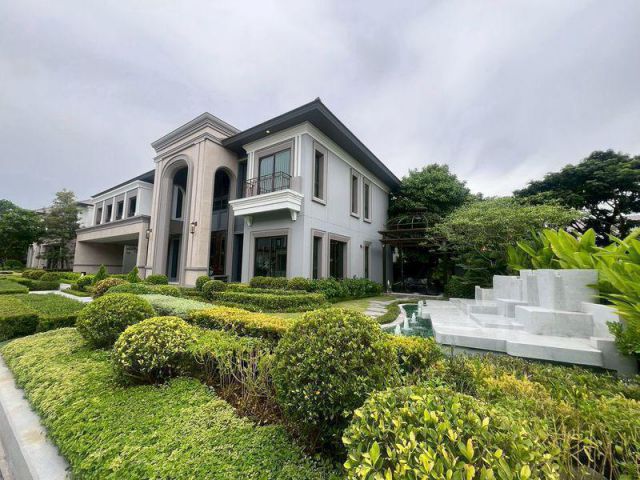 ขายหรือให้เช่าบ้านเดี่ยว 2 ชั้น บ้านตัวอย่างแต่งเต็ม แกรนด์ บางกอก บูเลอวาร์ด ราชพฤกษ์-ปิ่นเกล้า เลี้ยงสัตว์ได้