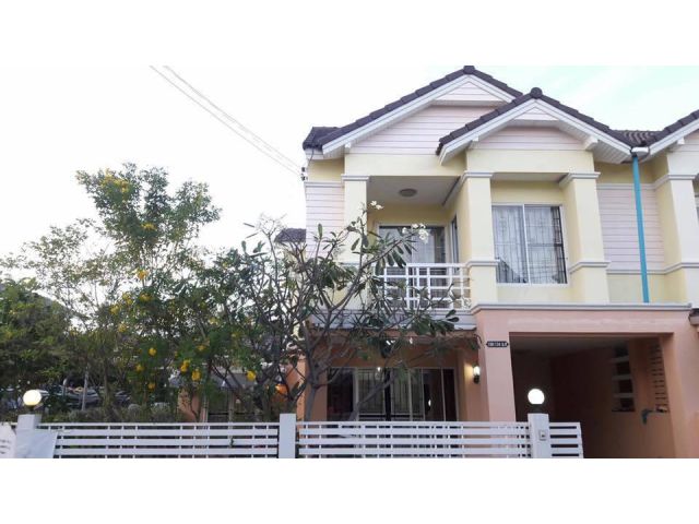 ขายบ้านแฝด 2 ชั้น หัวมุม หมู่บ้านพิมพาภรณ์ ( หลัง ม.เกษตร ศรีราชา ) ขนาด 38.10 ตร.ว. ใกล้ ม.เกษตร อ่าวอุดม ศรีราชา