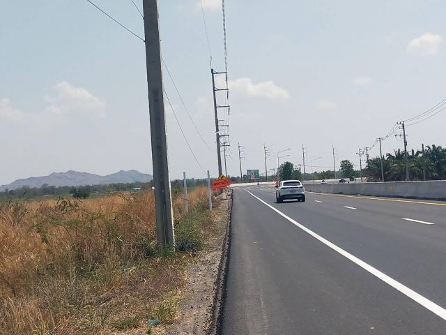 ขายที่ดิน(โฉนด) 1631-ไร่ไร่ละ650000-ติดถนน4เลนใกม่ อ.จอมบึง จ.ราชบุรี เหมาะทำโซล่าเซล์/ฟาร์มเลี้ยงสัตว์/นิคมโรงงาน