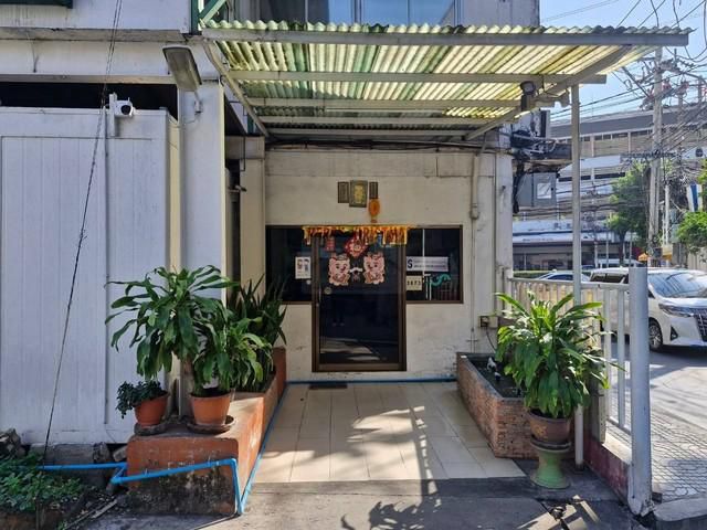 P1725 ให้เช่า ที่ดินพร้อมสิ่งปลูกสร้าง เนื้อที่ 1 ไร่ พระราม 4